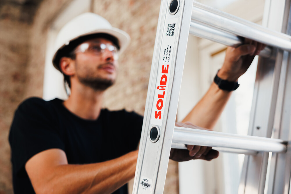 Eco Professional series échelle 2 éléments / 2 x 12, pieds évasés, transformable