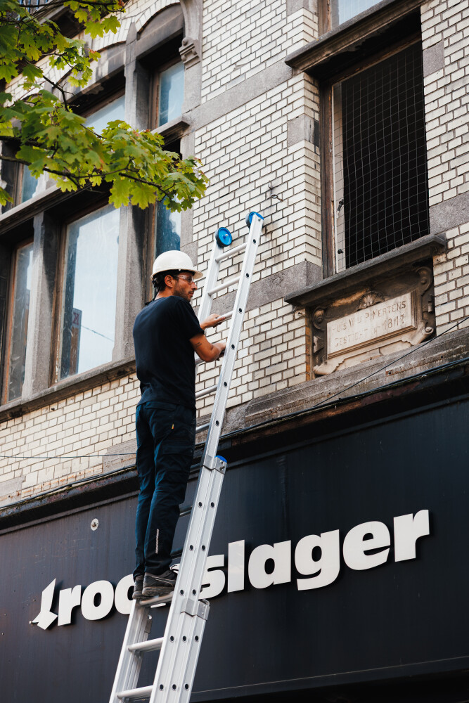 Echelle coulissante / 3 x12, pieds évasés, transformable, sécurité écartement, pieds d'évasement, roulettes de façade
