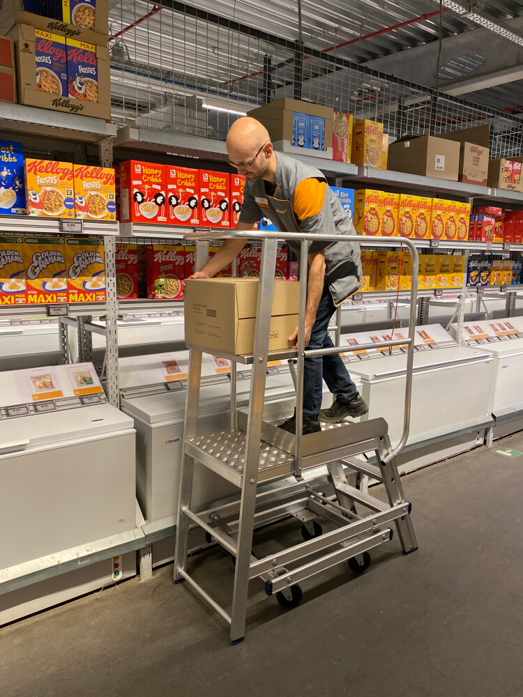 Mobiel werkplatform / 2 treden